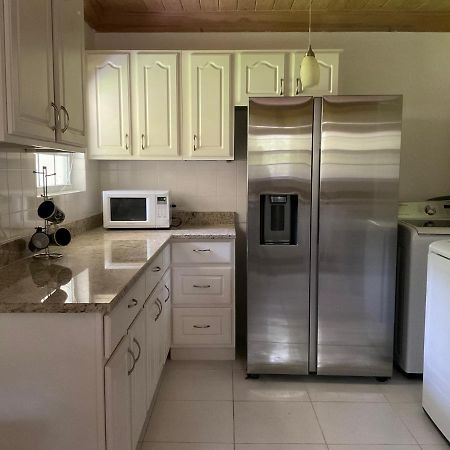 Sapphire Garden Townhouses 조지타운 외부 사진